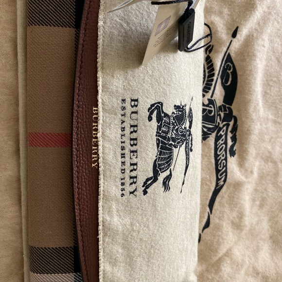 Burberry wallet - Picture 7 of 7